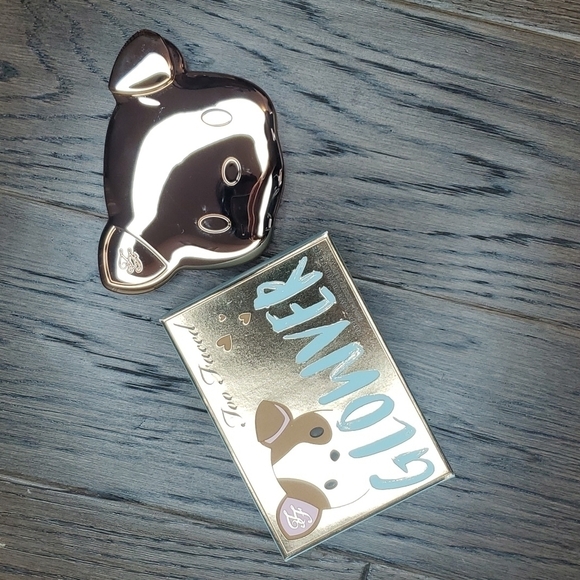 Too Faced Glowver Puppy Highlighter Palette, Limited Edition - Picture 6 of 9